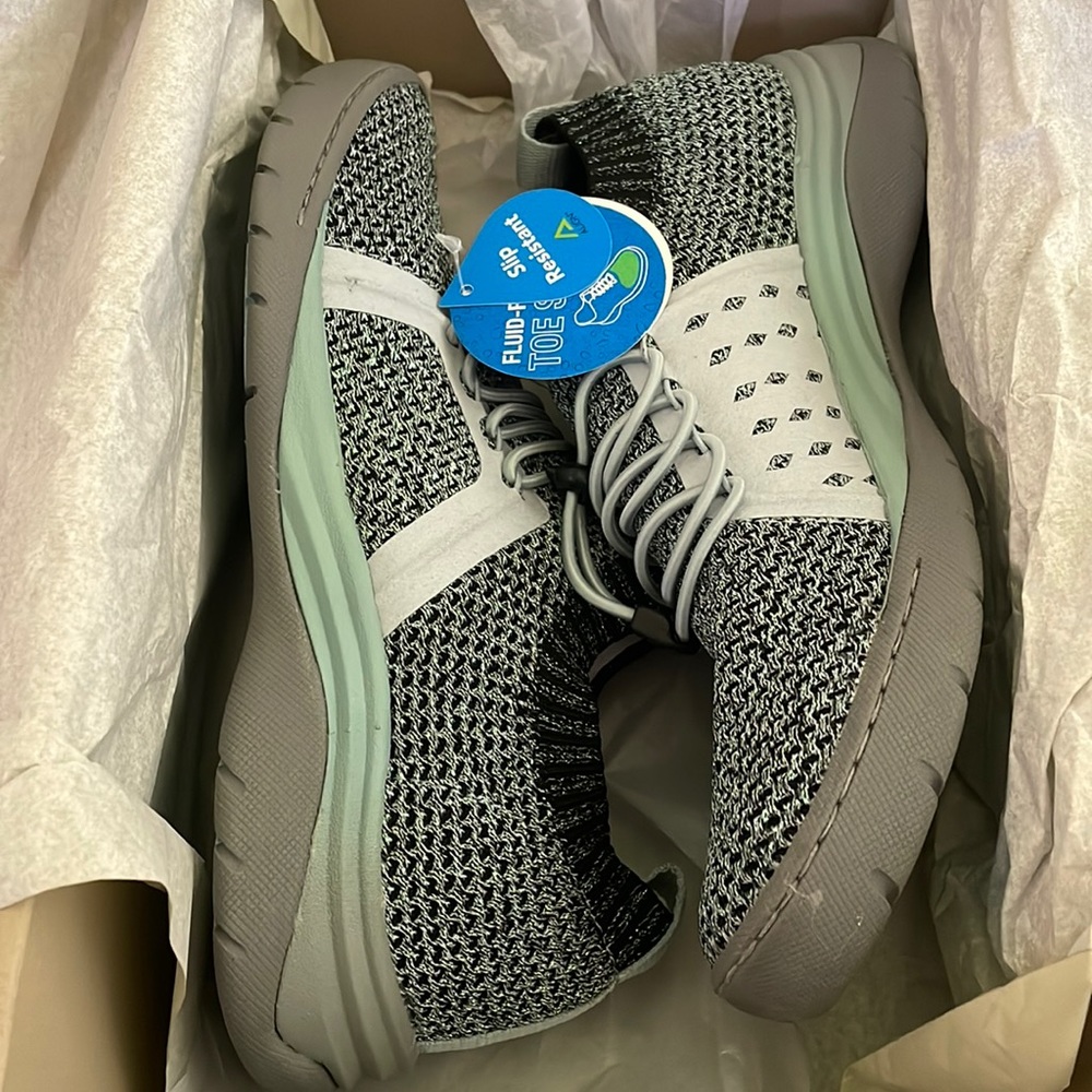 New Align total balance slip on shoes